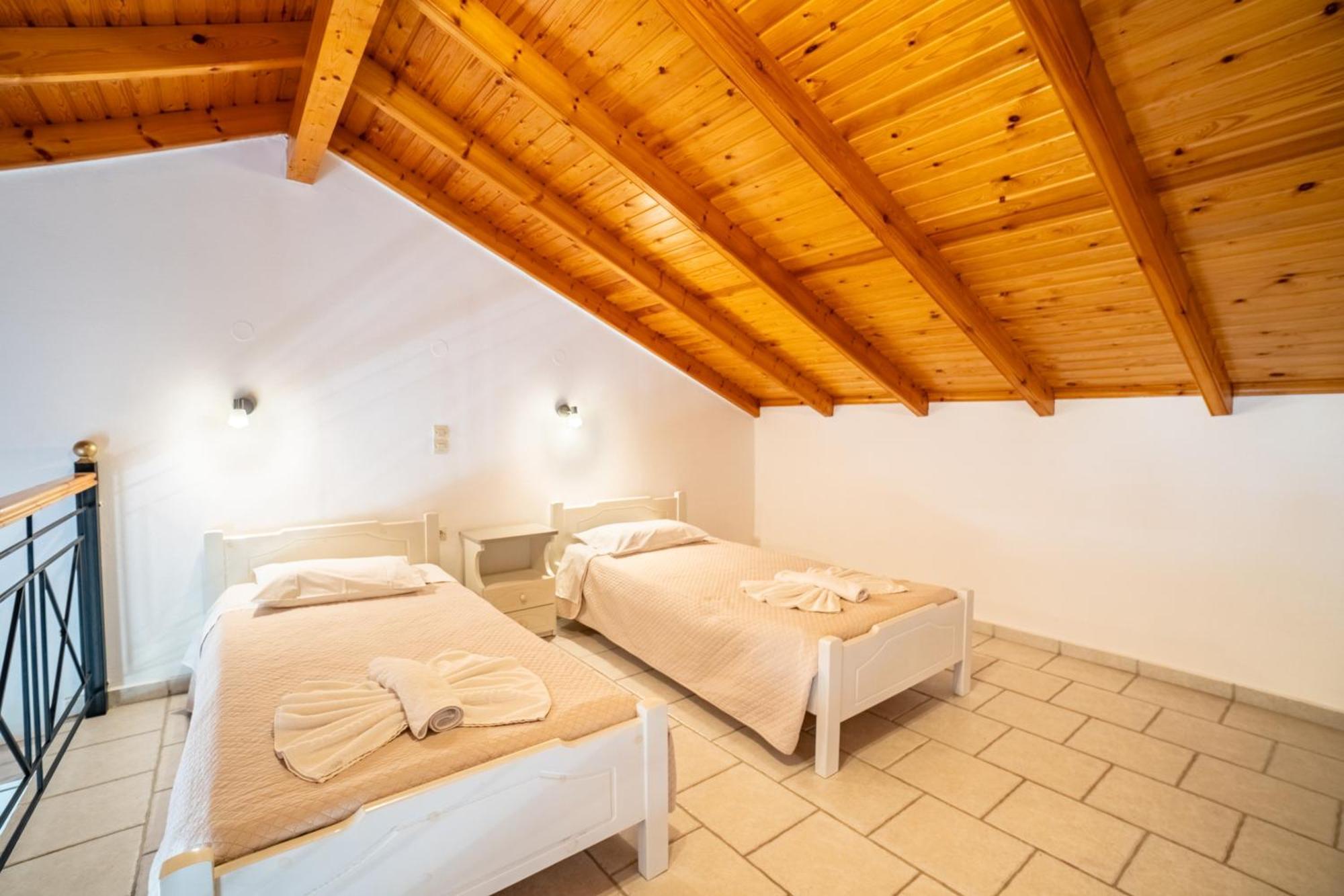 Anna Maisonette Apartment *